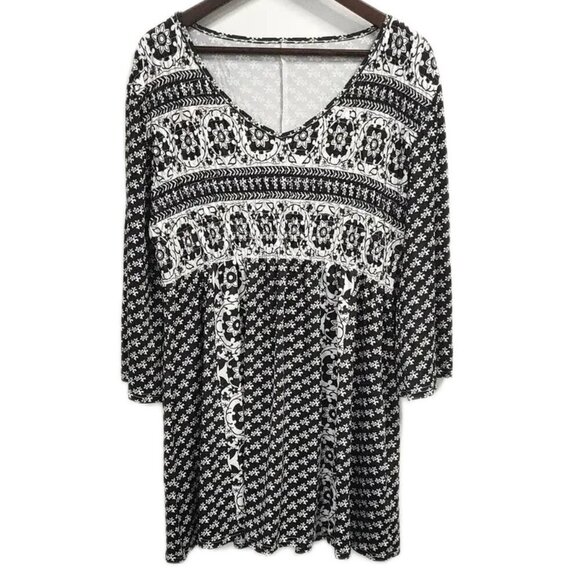 NEW Boho Black and White Blouse Sizes 3x, 4x, 5x, 6x, - Picture 3 of 5